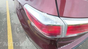 2014 Toyota Highlander XLE – miniatura 36