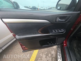 2014 Toyota Highlander XLE – miniatura 9
