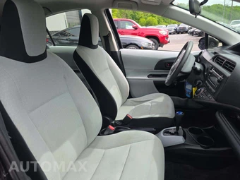 2014 Toyota Prius c One – miniatura 18