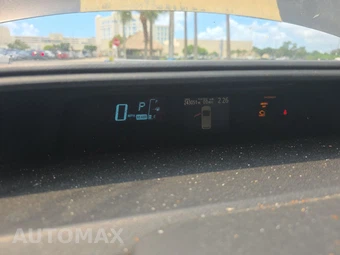 2014 Toyota Prius c One – miniatura 12