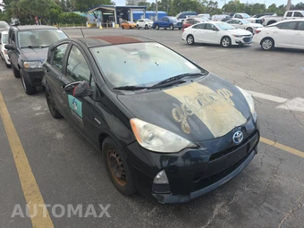 2014 Toyota Prius c One – miniatura 3