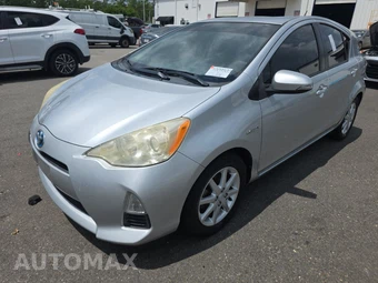 2014 Toyota Prius c Three