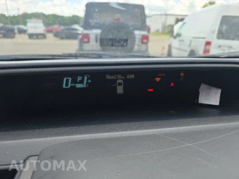 2014 Toyota Prius c Three – miniatura 12