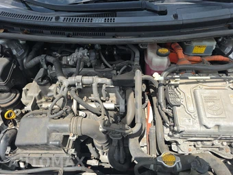 2014 Toyota Prius c Three – miniatura 15