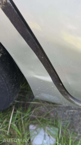 2014 Toyota Prius c Three – miniatura 26