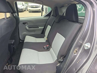 2014 Toyota Prius c Two – miniatura 13