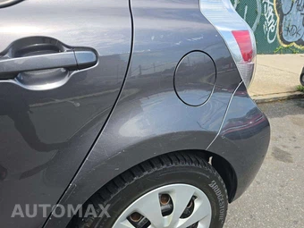 2014 Toyota Prius c Two – miniatura 28