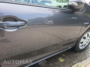 2014 Toyota Prius c Two – miniatura 33