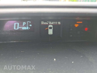 2014 Toyota Prius c Two – miniatura 9
