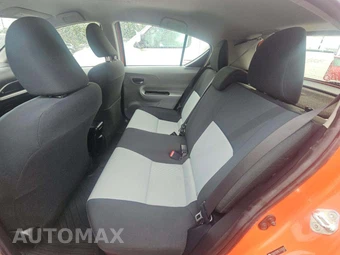 2014 Toyota Prius c Two – miniatura 13