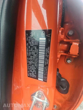 2014 Toyota Prius c Two – miniatura 5