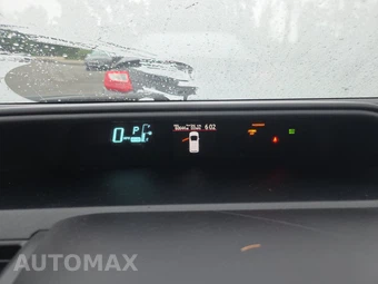 2014 Toyota Prius c Two – miniatura 12