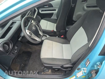 2014 Toyota Prius c Two – miniatura 7