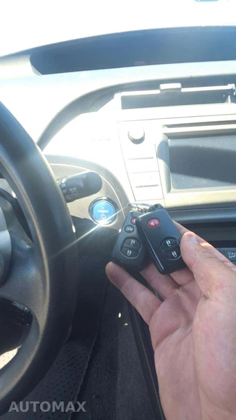 2014 Toyota Prius Plug-In Hybrid - miniatura 23
