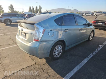 2014 Toyota Prius Plug-In Hybrid - miniatura 4