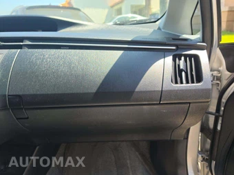 2014 Toyota Prius Three – miniatura 19