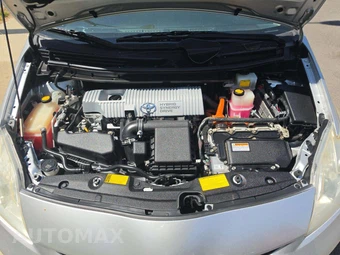2014 Toyota Prius Three – miniatura 28