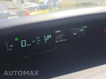 2014 Toyota Prius Three – miniatura 9