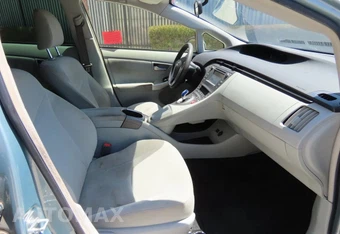 2014 Toyota Prius Two - miniatura 5