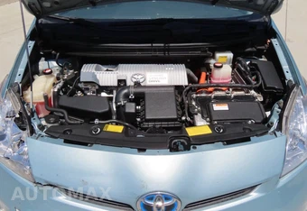2014 Toyota Prius Two - miniatura 7