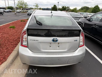 2014 Toyota Prius Two - miniatura 4