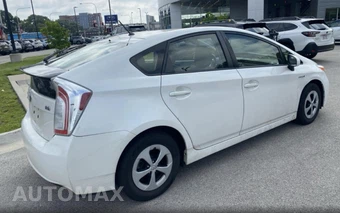 2014 Toyota Prius Two - miniatura 4