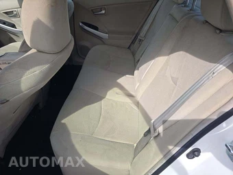 2014 Toyota Prius Two – miniatura 13