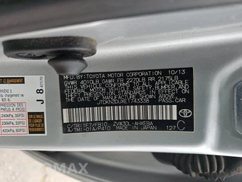 2014 Toyota Prius Two – miniatura 14