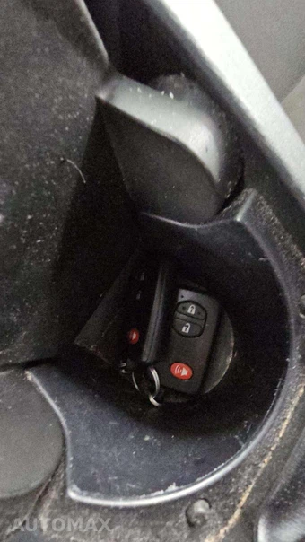 2014 Toyota Prius Two – miniatura 20