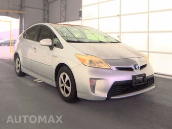 2014 Toyota Prius Two – miniatura 3