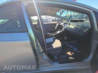 2014 Toyota Prius Two – miniatura 19