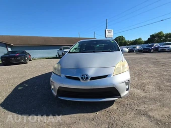 2014 Toyota Prius Two – miniatura 2