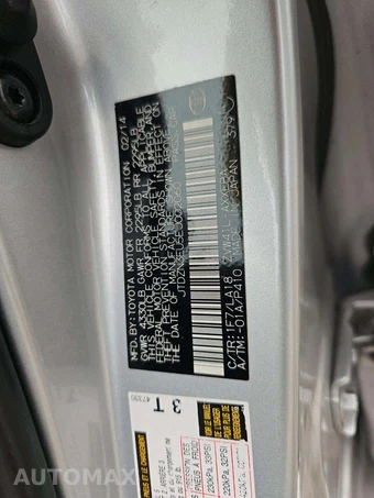 2014 Toyota Prius v Five – miniatura 2