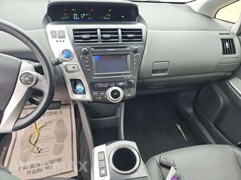 2014 Toyota Prius v Five – miniatura 7