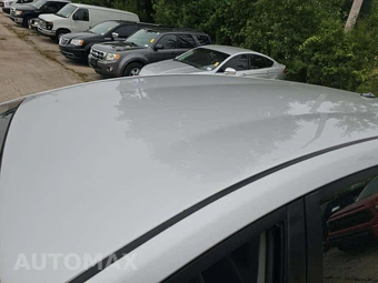 2014 Toyota Prius v Five – miniatura 9