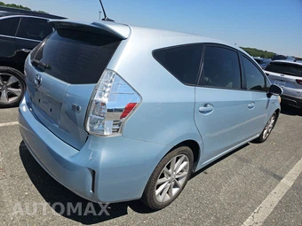 2014 Toyota Prius v Five – miniatura 4
