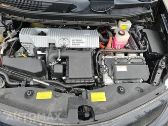 2014 Toyota Prius v Three – miniatura 15
