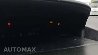 2014 Toyota Prius v Three – miniatura 38