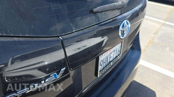 2014 Toyota Prius v Three – miniatura 43
