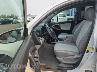 2014 Toyota RAV4 EV - miniatura 7
