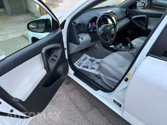 2014 Toyota RAV4 EV - miniatura 23