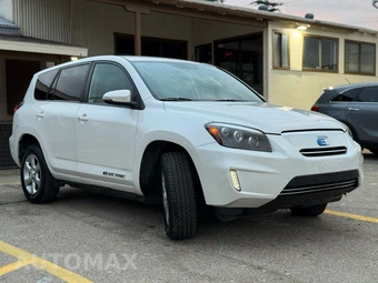 2014 Toyota RAV4 EV - miniatura 4