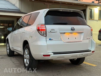 2014 Toyota RAV4 EV - miniatura 8