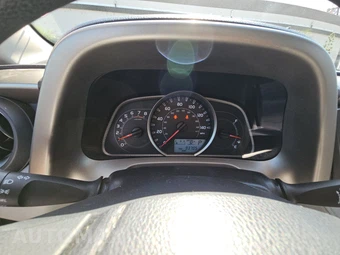 2014 Toyota RAV4 LE – miniatura 12