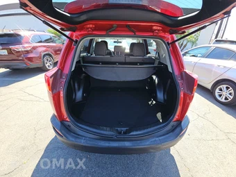 2014 Toyota RAV4 LE – miniatura 16