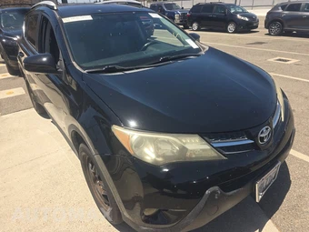 2014 Toyota RAV4 LE - miniatura 3