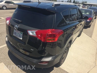 2014 Toyota RAV4 LE - miniatura 4