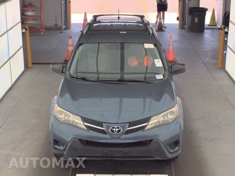 2014 Toyota RAV4 LE – miniatura 2