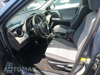 2014 Toyota RAV4 LE – miniatura 7