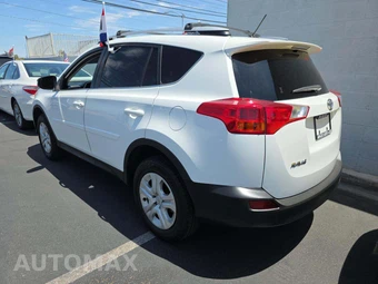 2014 Toyota RAV4 LE – miniatura 2